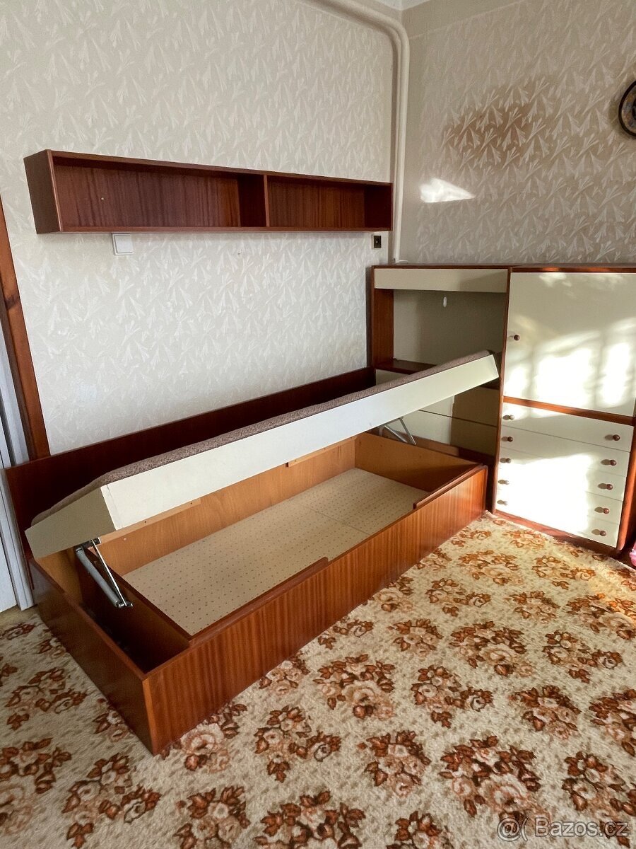 Ložnicová sestava - 2