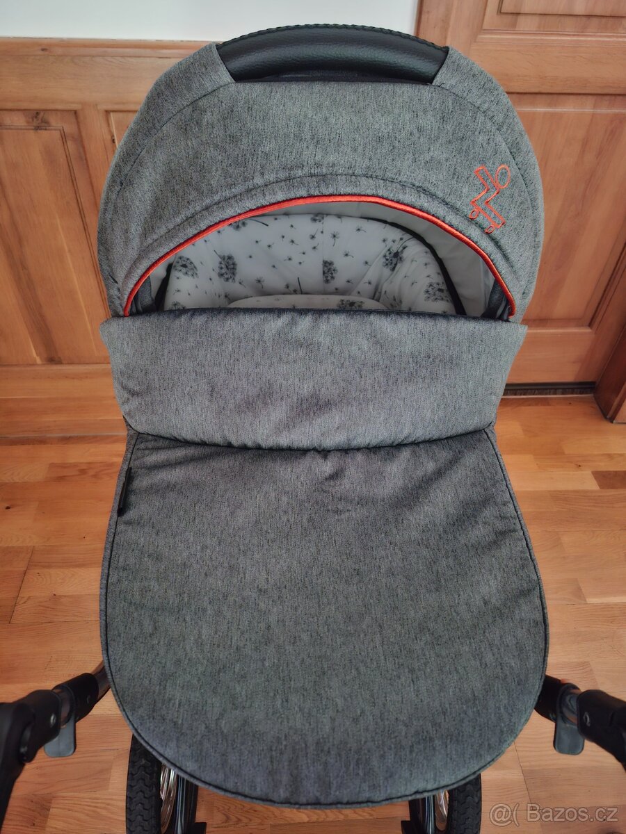 Kočárek Zekiwa - 2