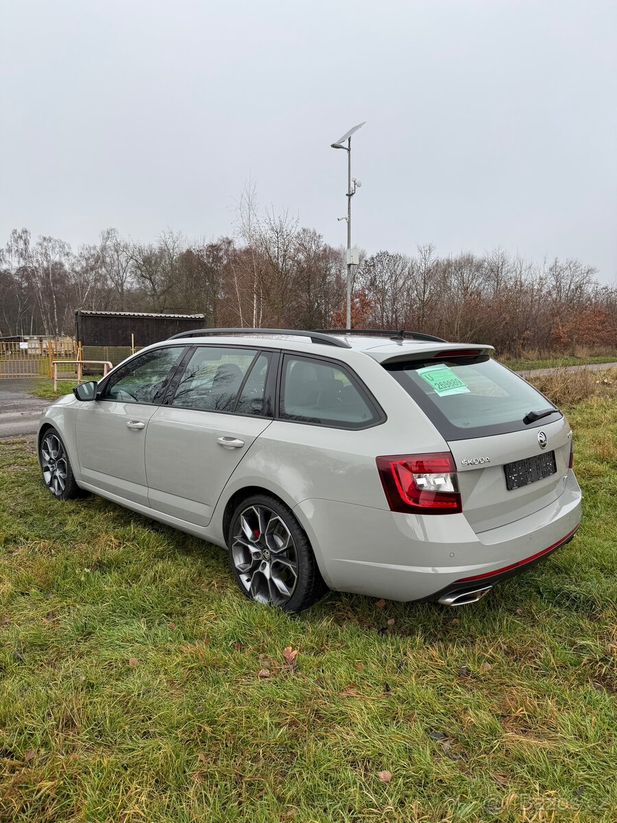 Škoda Octavia 3 FL RS 245 - 2