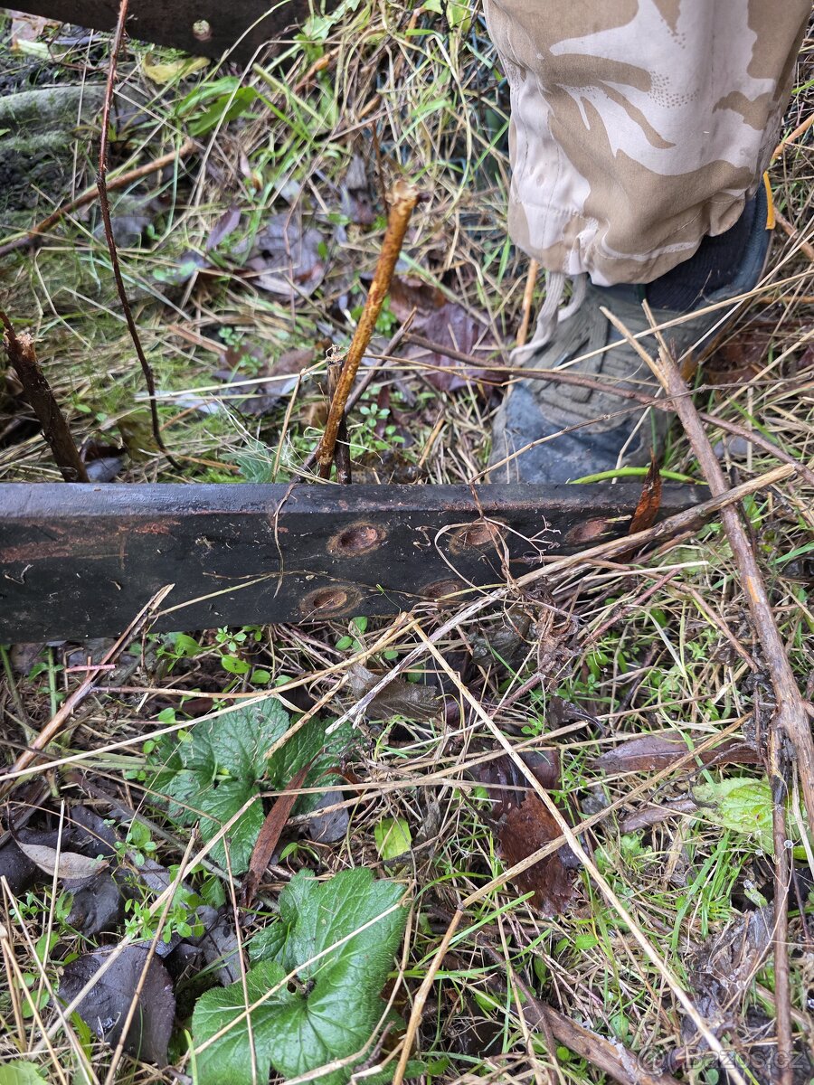 Zavaží zetor uř1 - 2