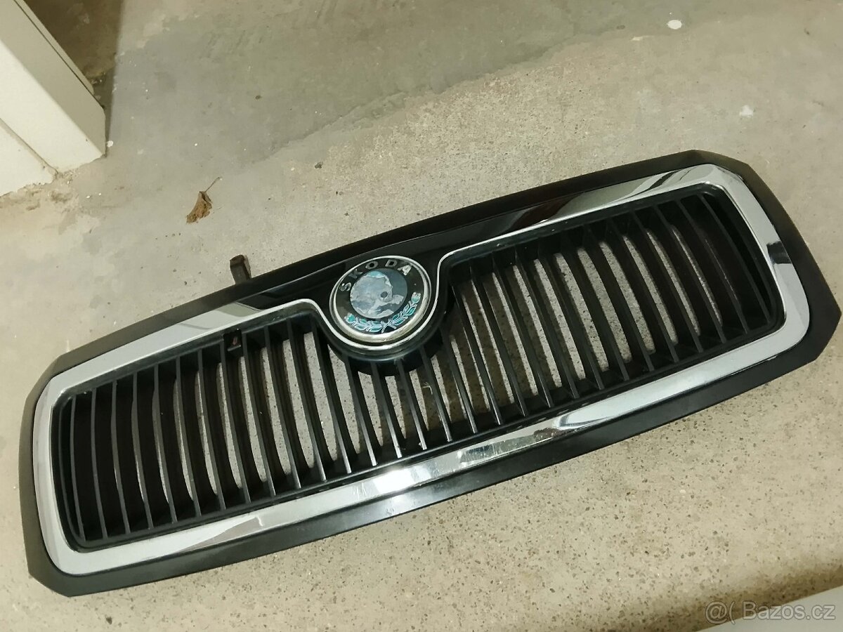 Škoda fabia maska cen 300 kč - 2