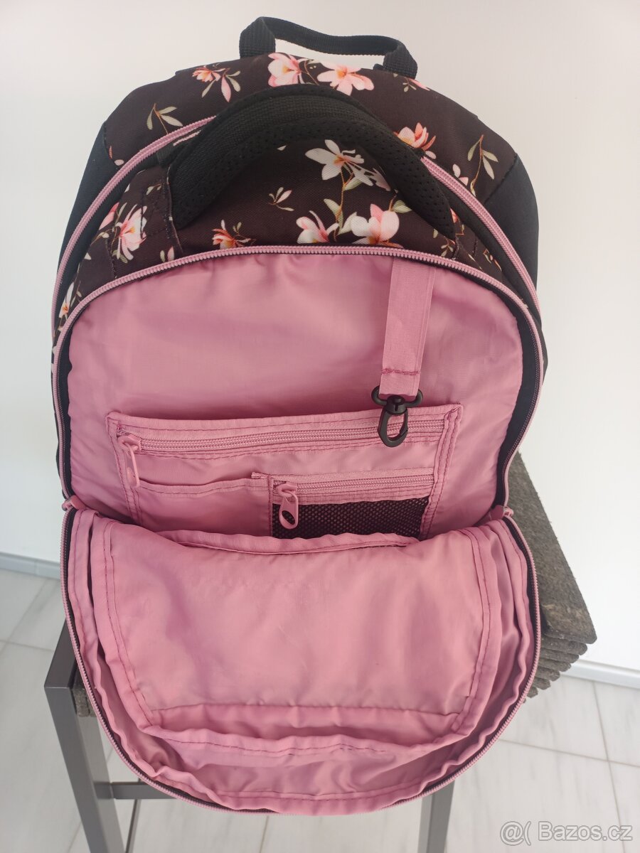 Dívčí studentský batoh ARS una s penálem - 2