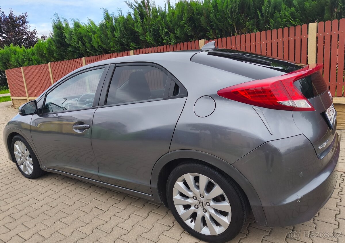 Honda Civic 2.2i-DTEC 110kW Executive - 2