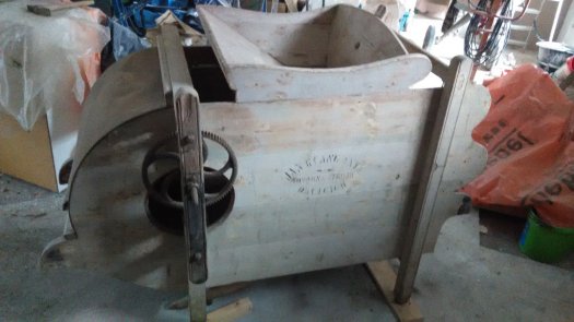 Starý fukar na obilí - 2