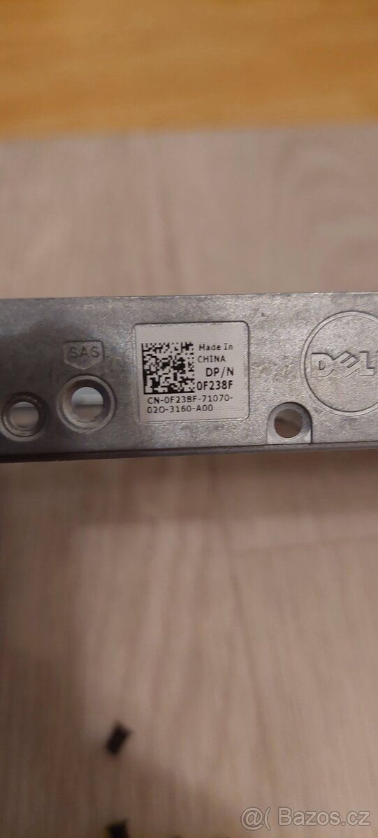 Rámečky (caddy) na disky do srverů Dell - 2