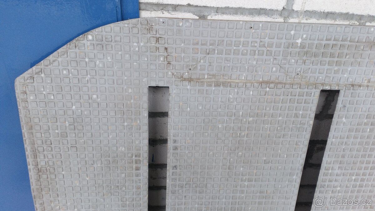 Podlaha Multivan T4 - 2