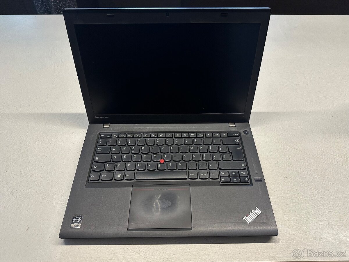 Ultra tenký notebook Lenovo - 2