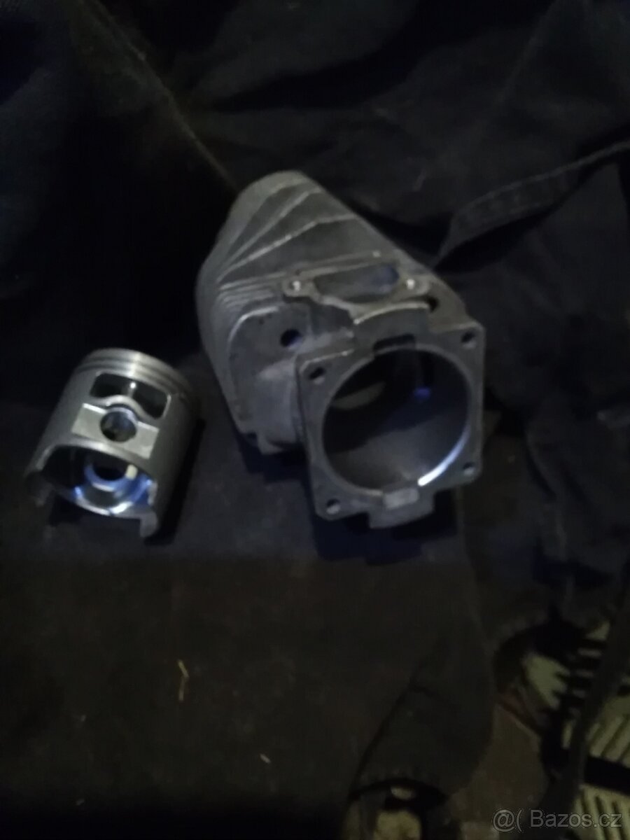 Prodám valec s píšte na stihl50 - 2