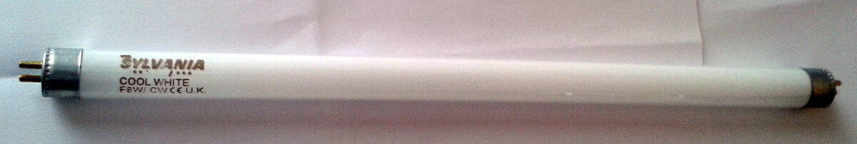 zářivková trubice 8W, 28cm - 2