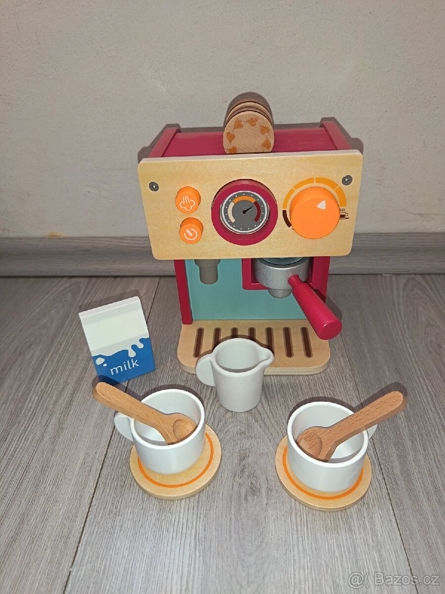 Dřevěny kávovar - 2