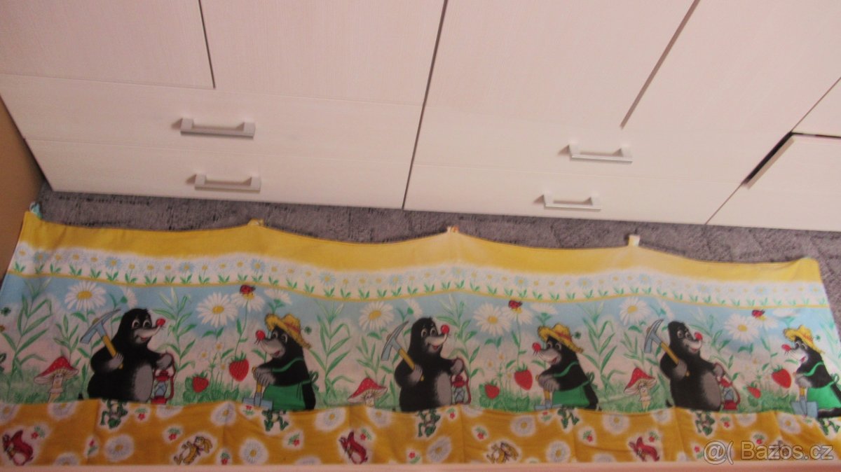 Kapsář na zeď stěnu do dětského pokojíčku - 2