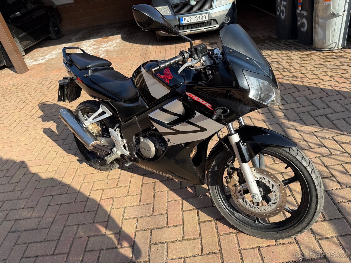 Honda CBR 125R - 2
