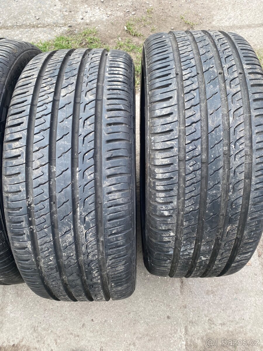 Pneu letní r17 - 2