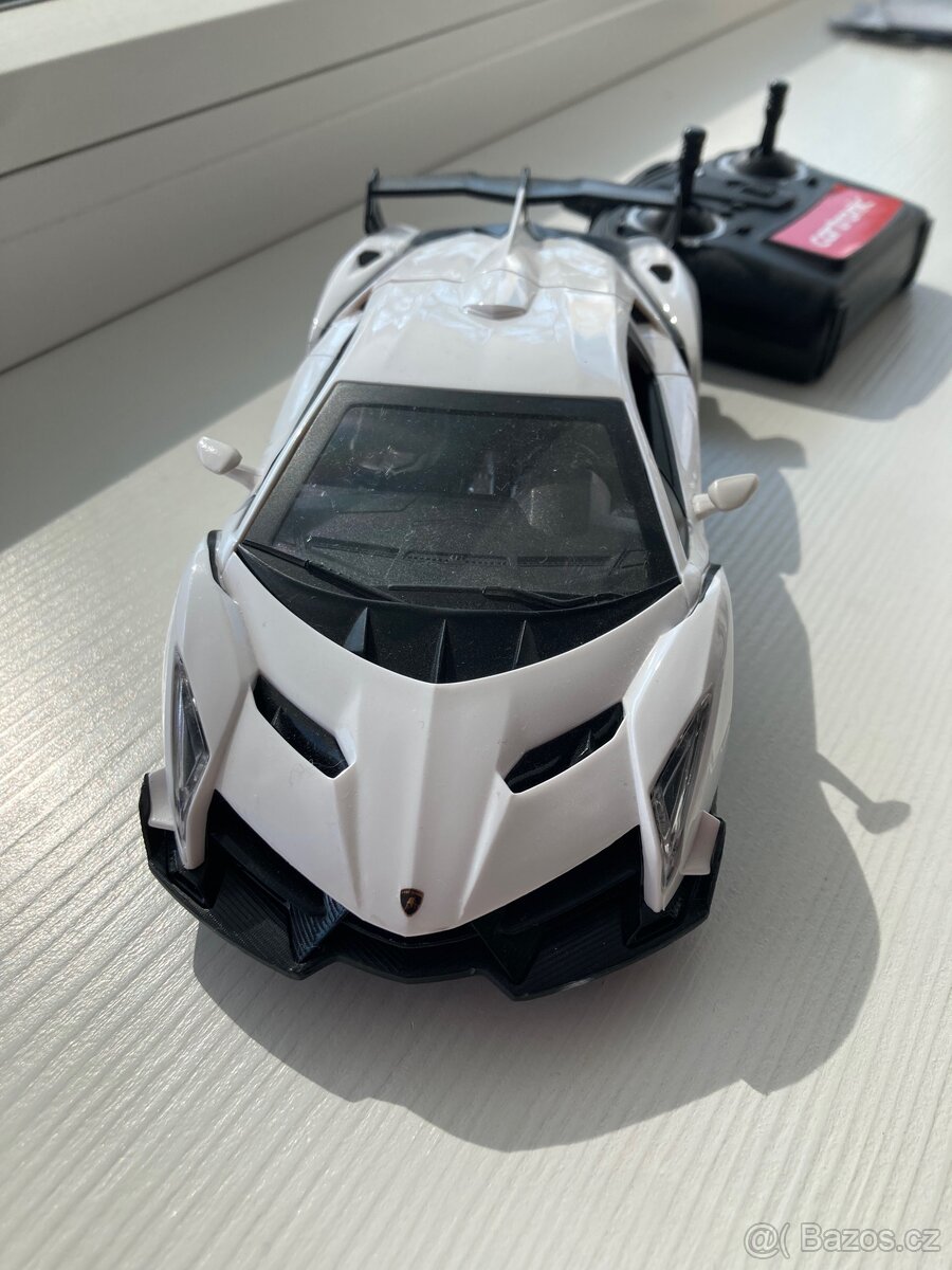 RC Auto Lamborghini Veneno - 2