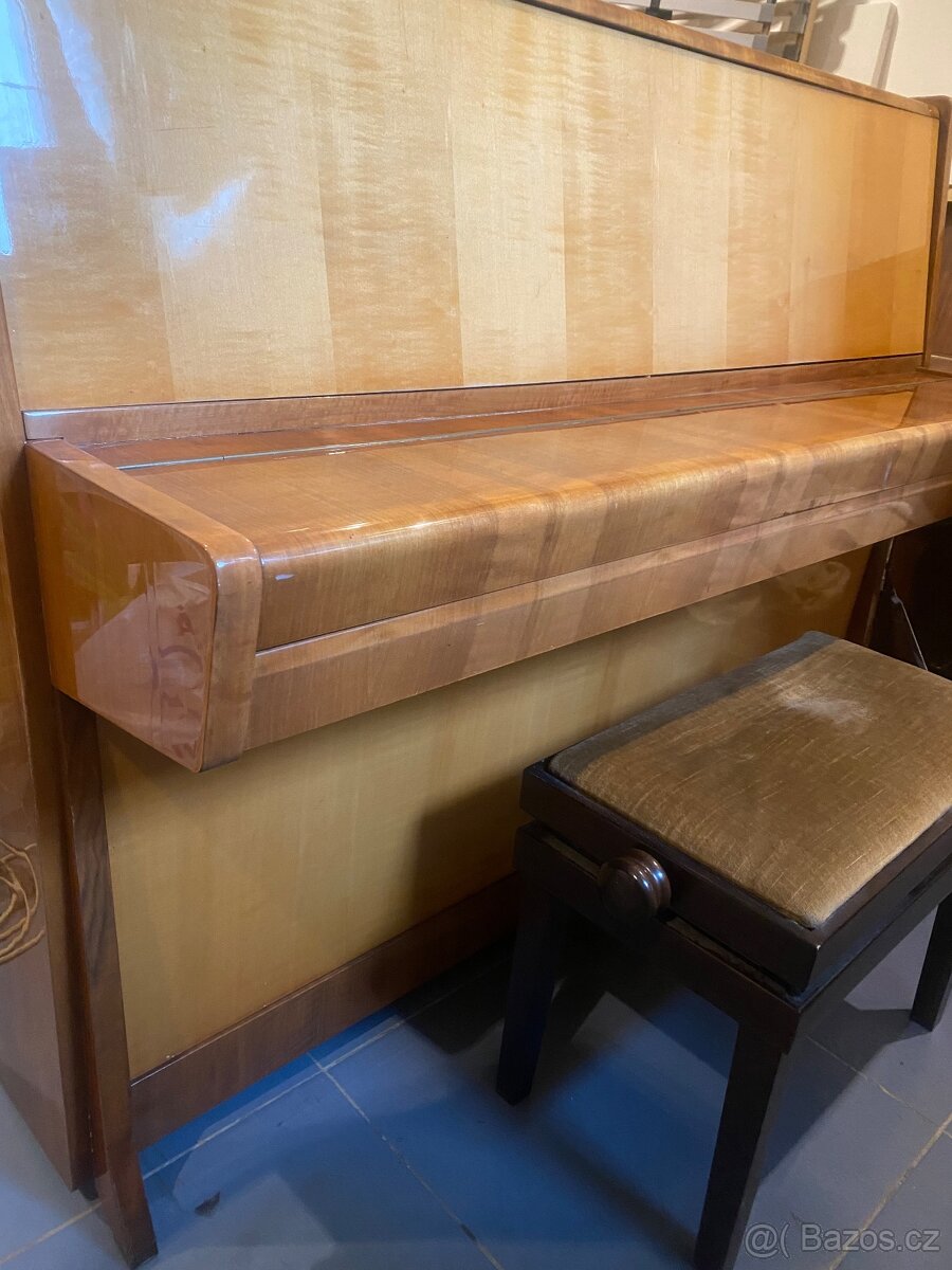 Pianino Petrof 114 - 2