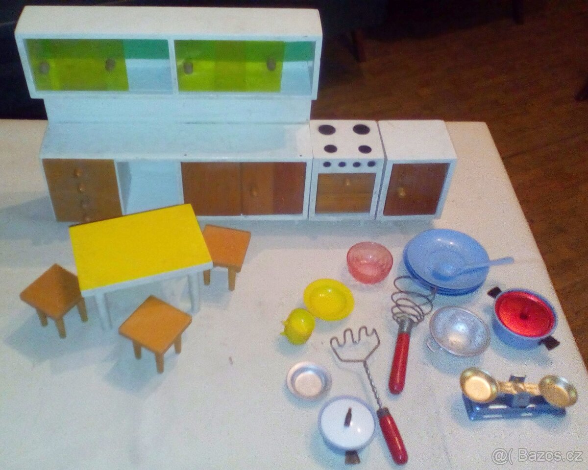 dětská kuchyňka, dřevěná - 2