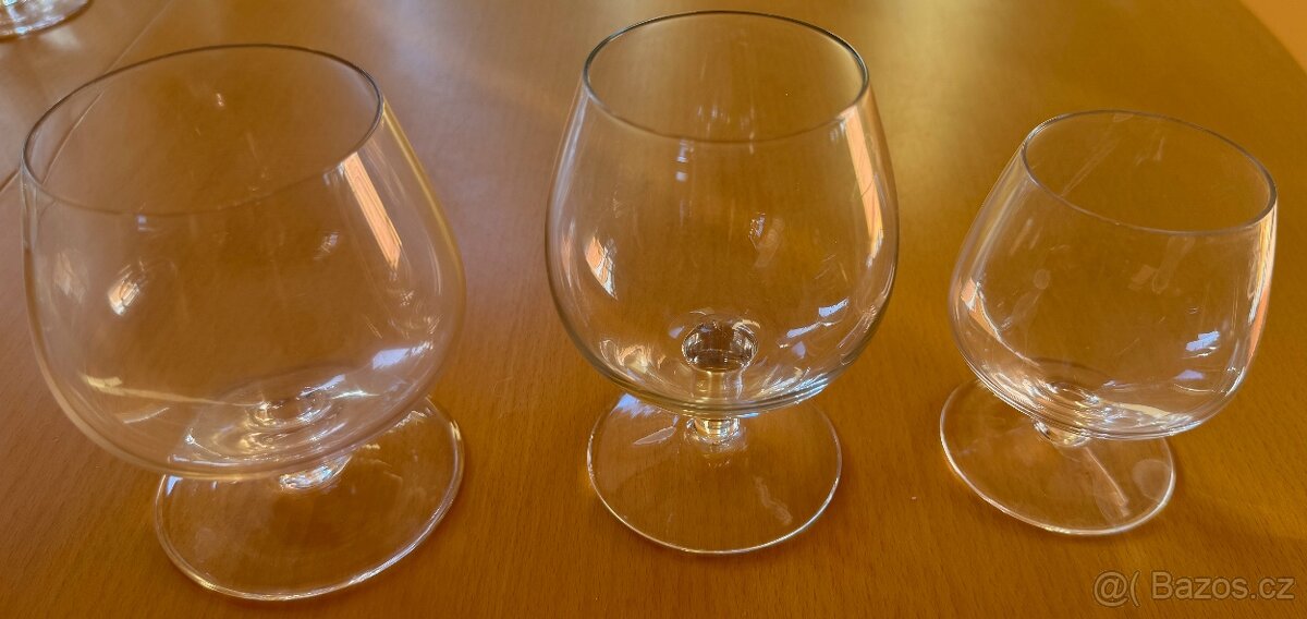 Souprava 9 ks sklenic, 3x3 rúzné velikosti - 2