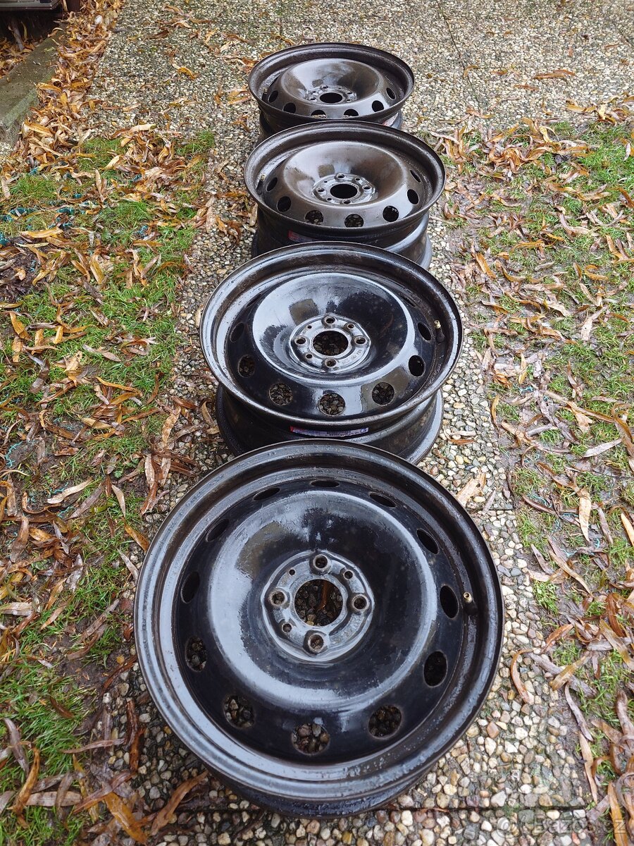 Plechová kola r15 - 2
