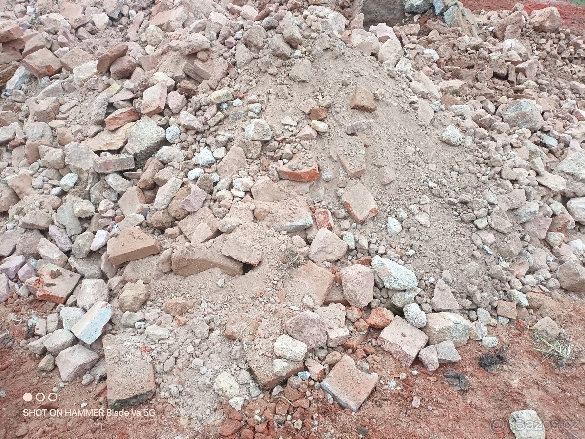 pískovcová suť - 2