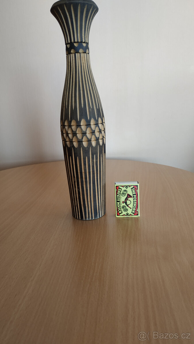 Retro dřevěná váza - 2