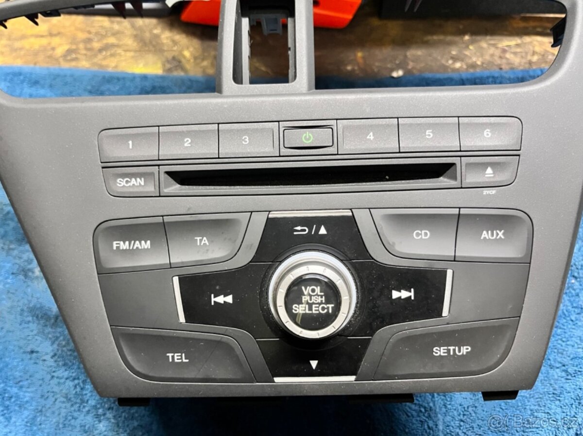 originál Radio Honda Civic od 2012+ - 2