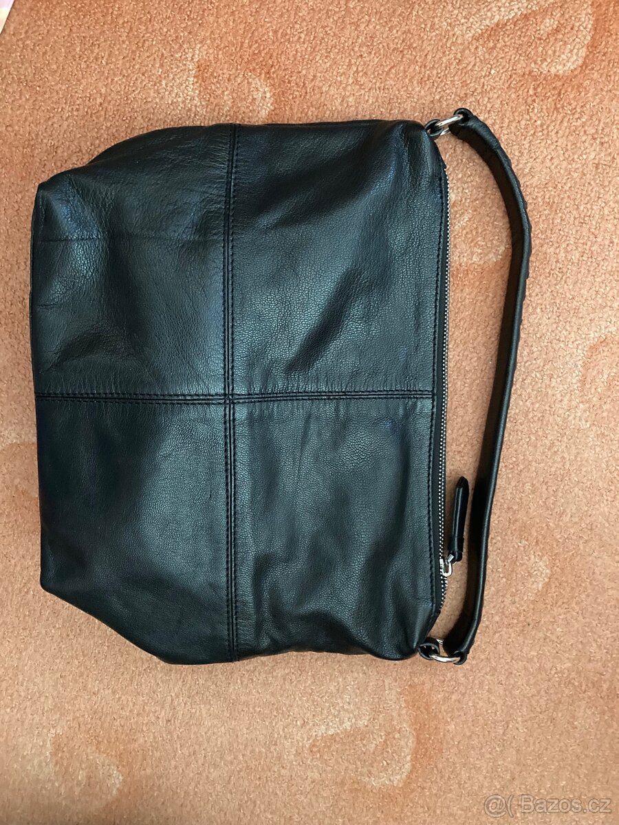 Kožená kabelka Baťa - 2