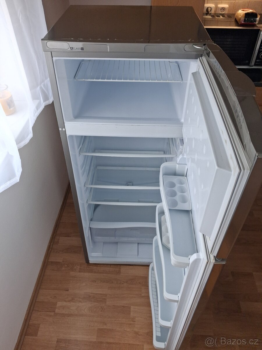 Ledňice s mrazákem INDESIT - 2