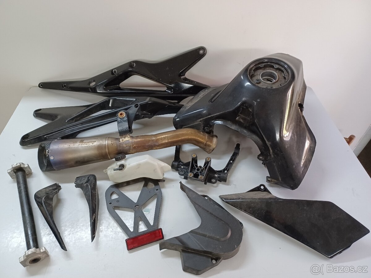 KTM 890 / 790 DUKE R - LAĎÁK SC PROJECT