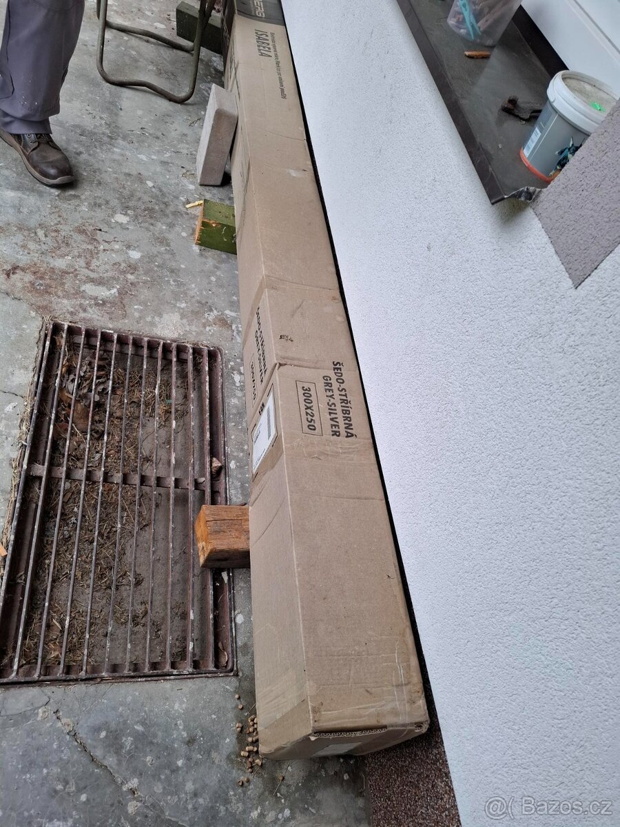 výsuvná markýza nová 300x250mm - 2