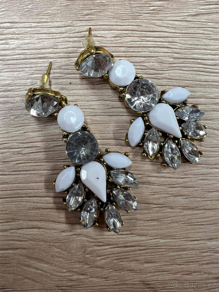 Bílé náušnice se stříbrnými kamínky - 2