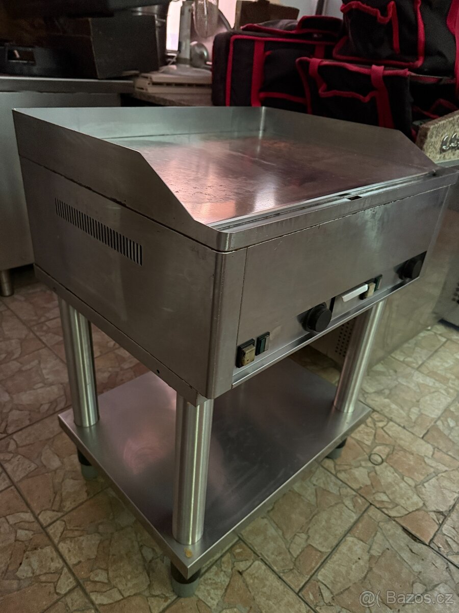 Elektrická grilovací deska se stojanem RED FOX FTHC - 60E - 2