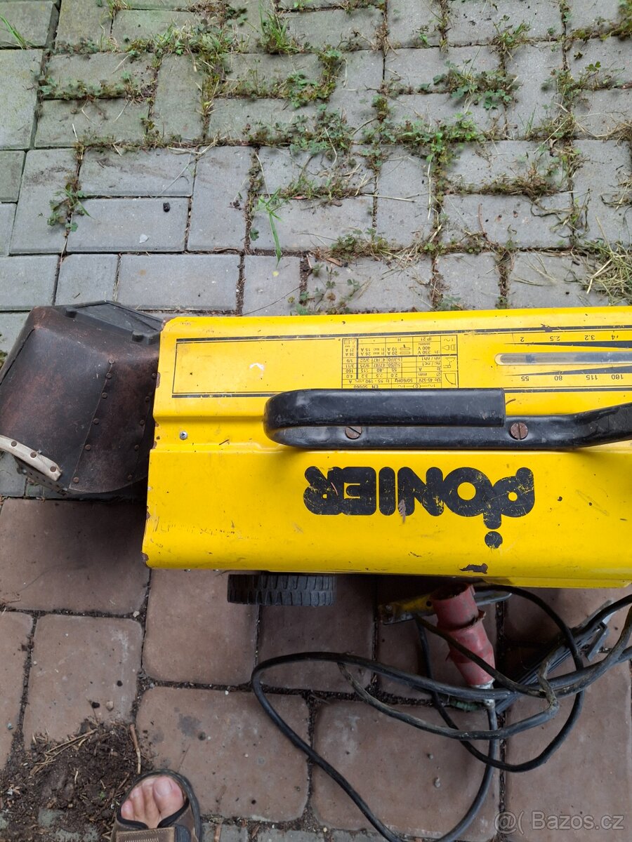 Prodám svářečka a kuklu - 2