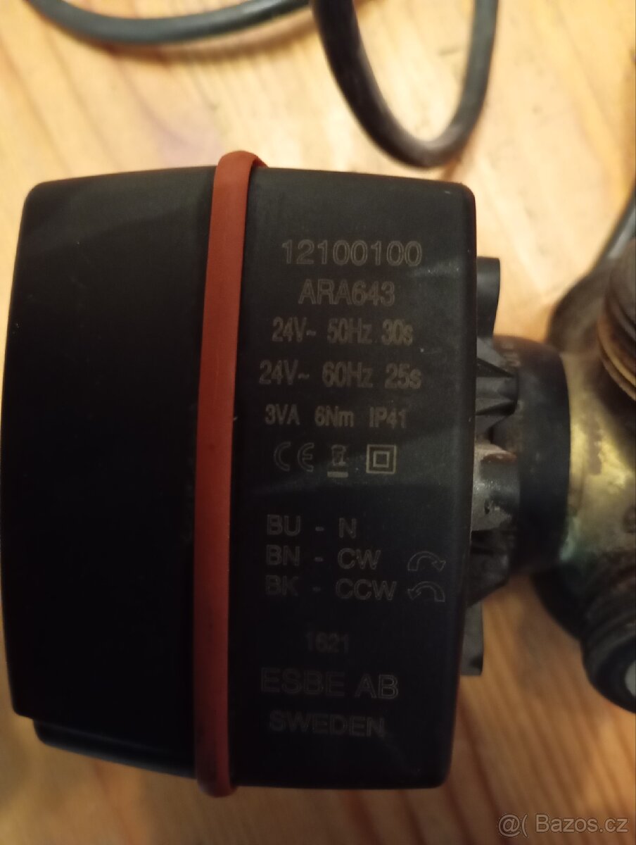 Čtyřcestny ventil 1" + servo pohon 24 DC - 2