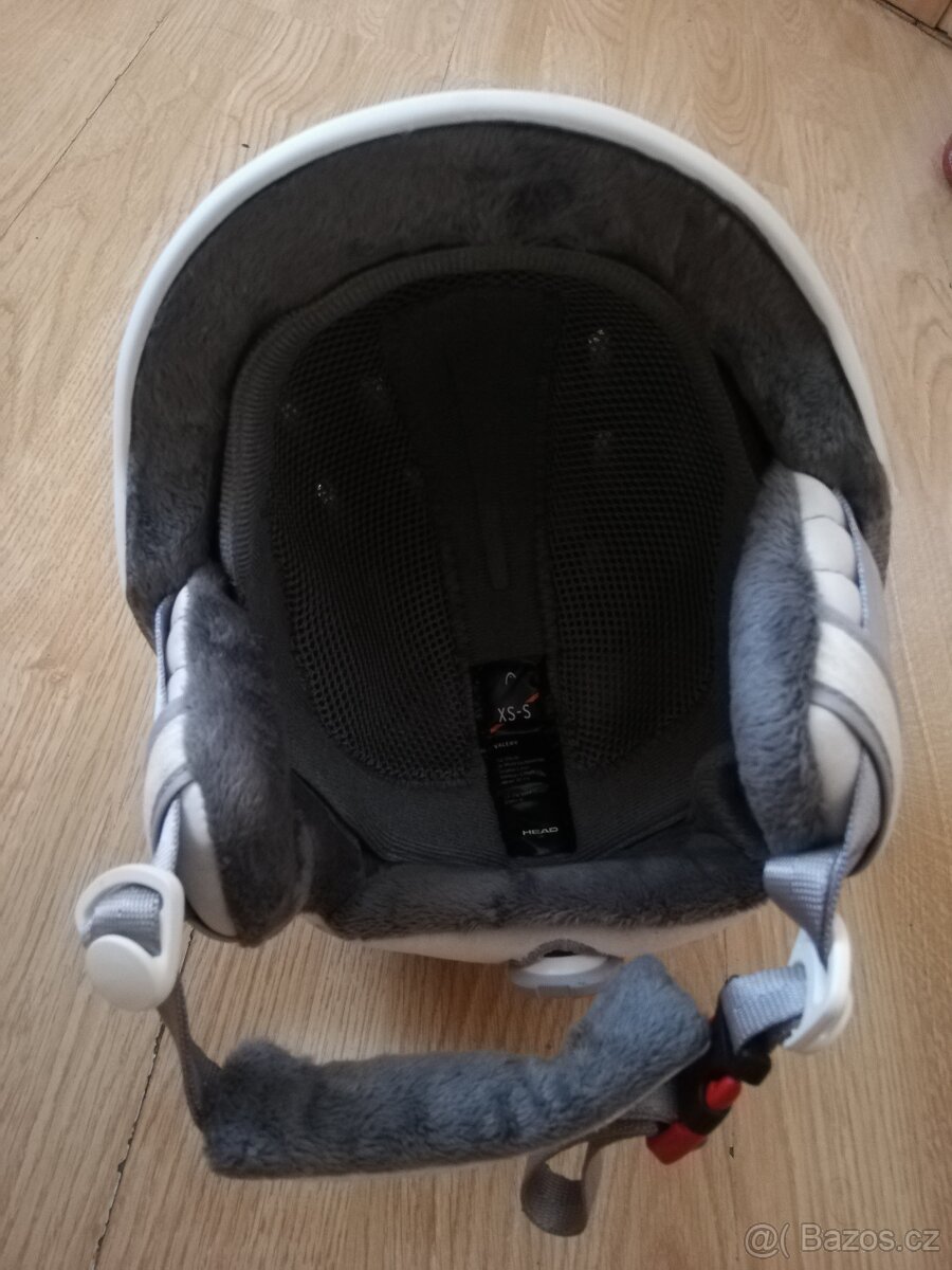 Lyžařská přilba - 2