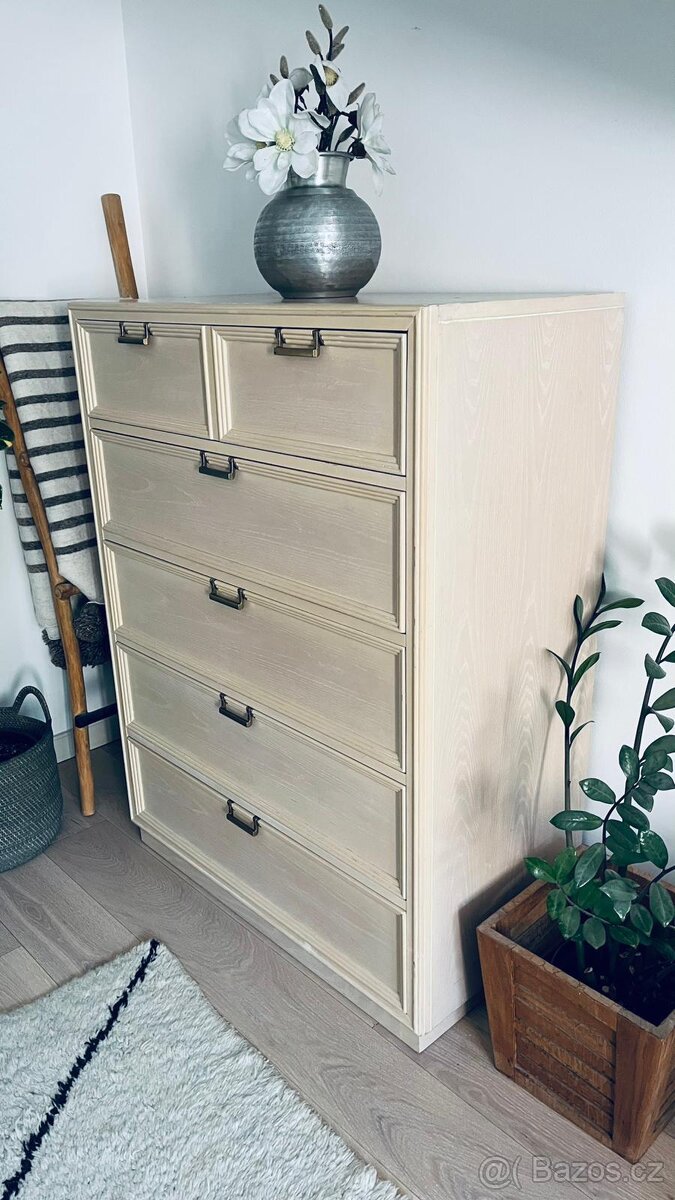 Masivní nábytek z USA - 2