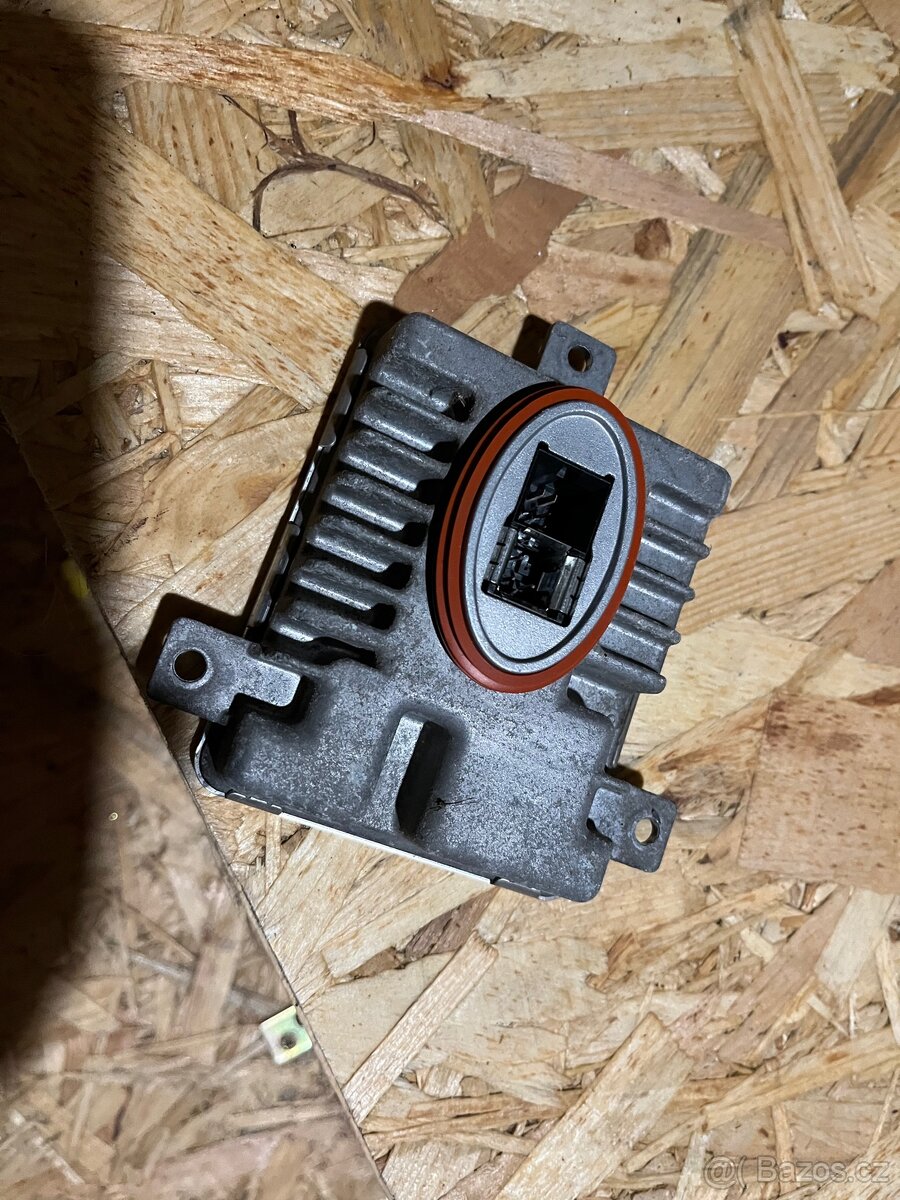 Ridici jednotka xenonu - 2