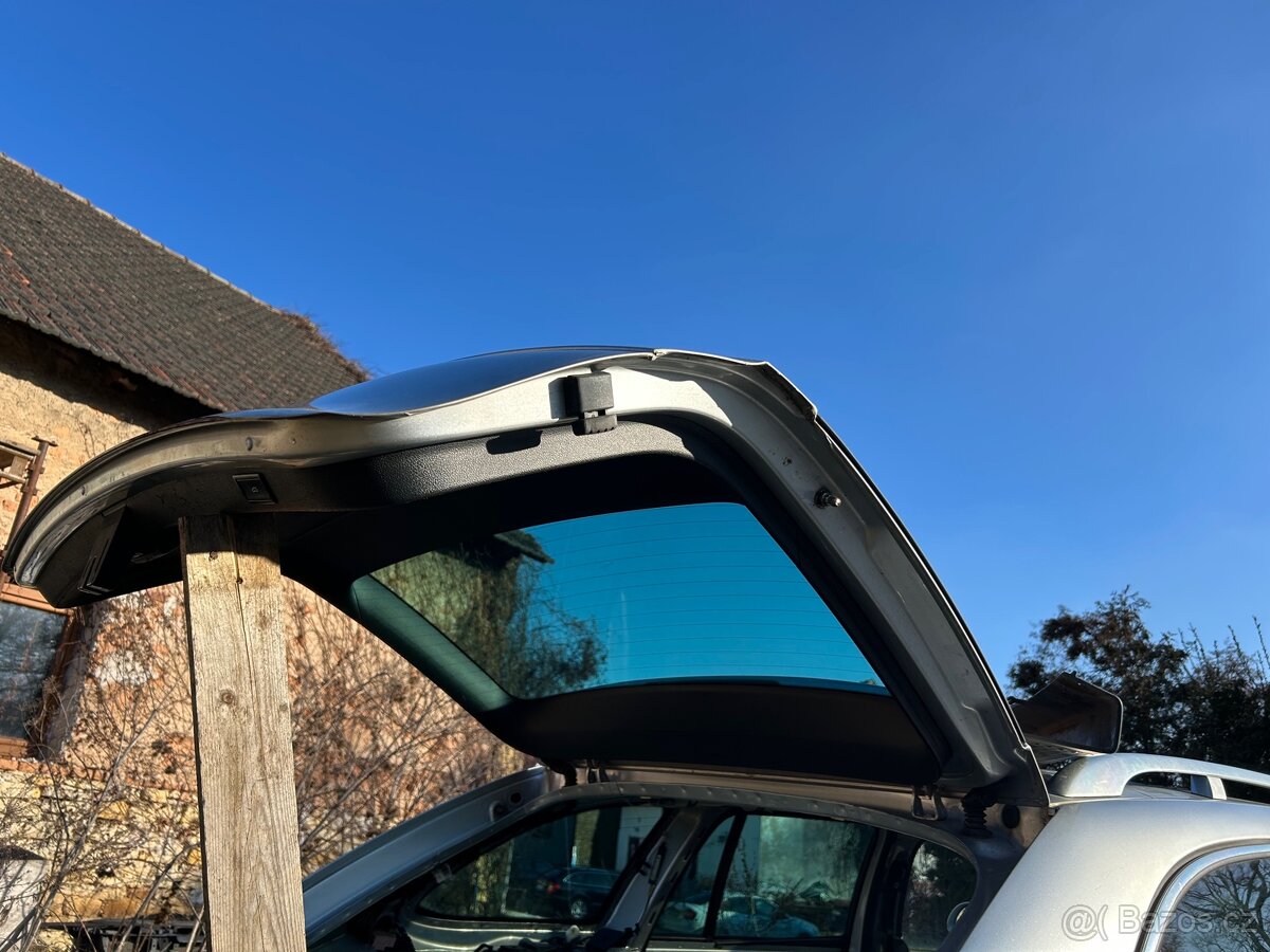 Zadní vrata Škoda Superb 2 Combi - 2