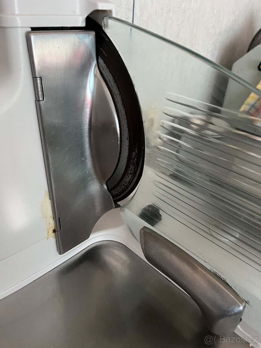 Nářezový stroj - 2