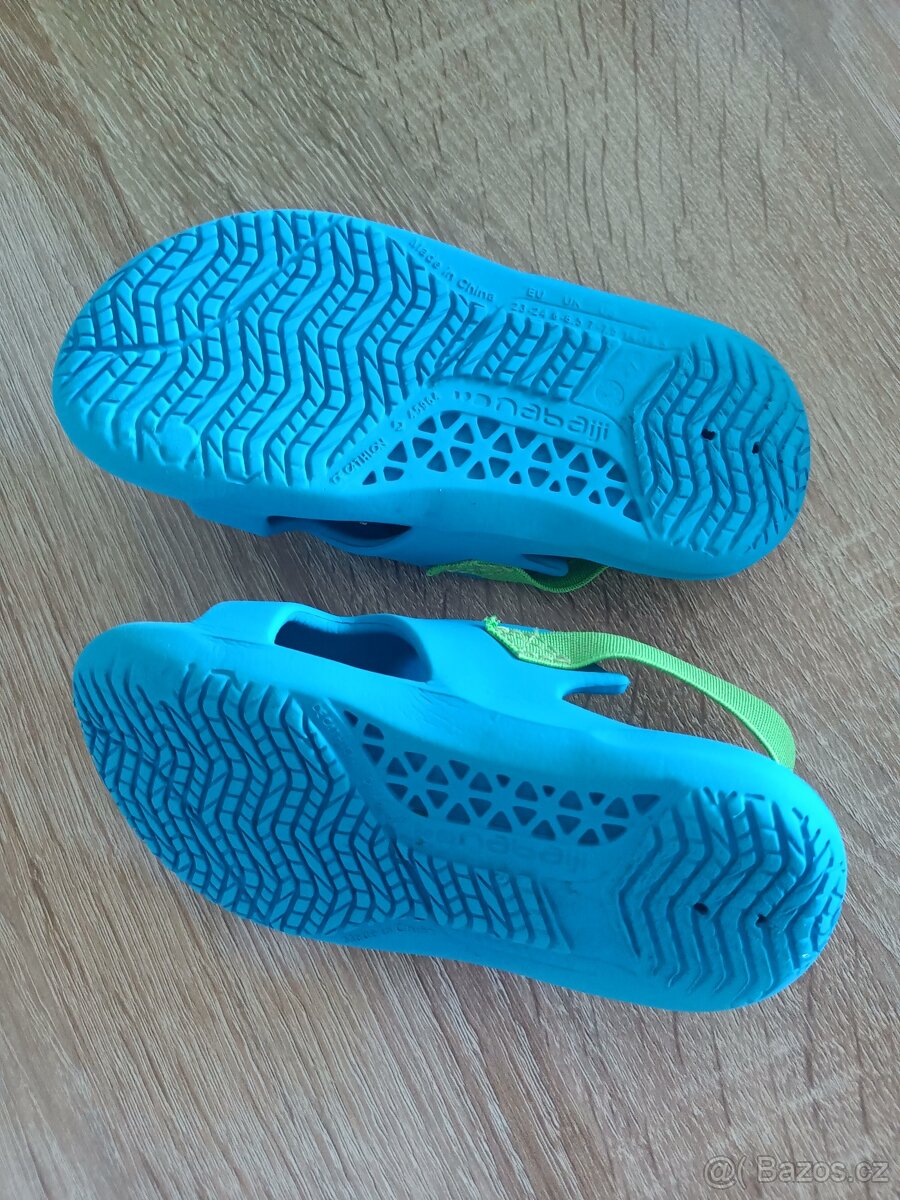 Boty do vody Decathlon, velikost 23-24 - 2