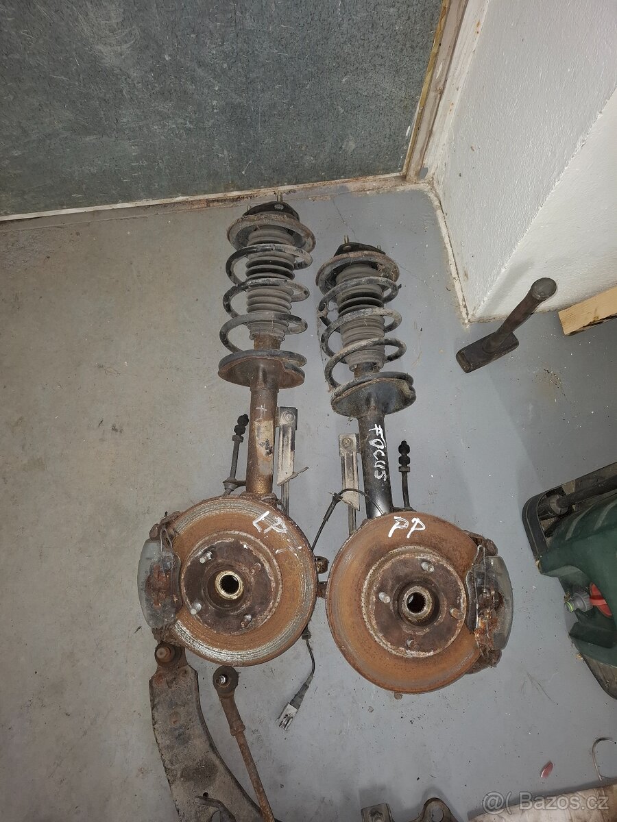 Ford Focus 1 -kompletmi predni naprava - 2