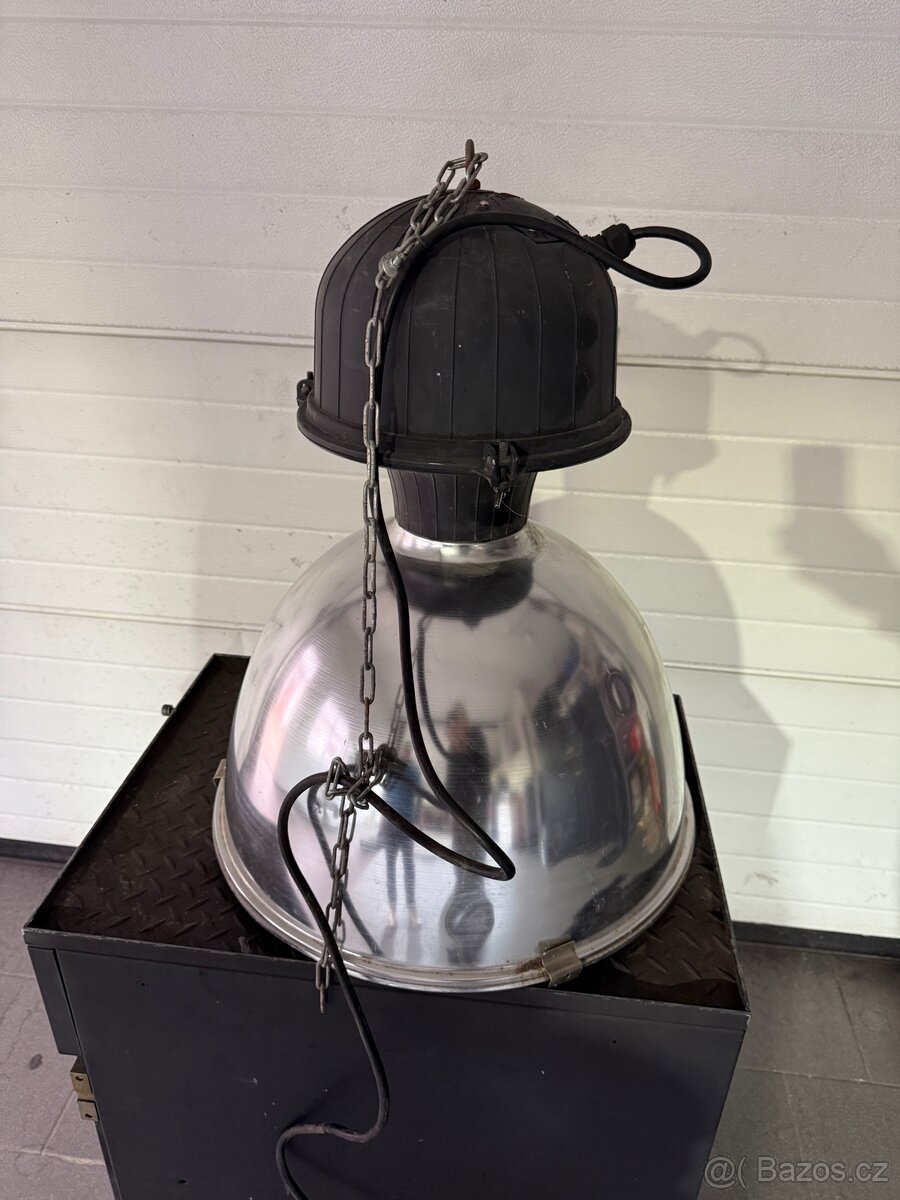 Industriální lampa - 2