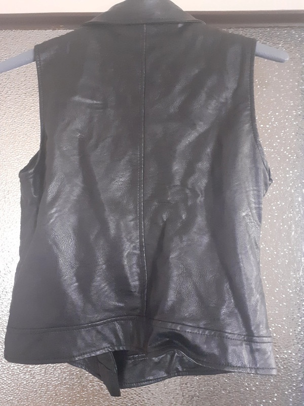 Černá koženková vesta, L - 2