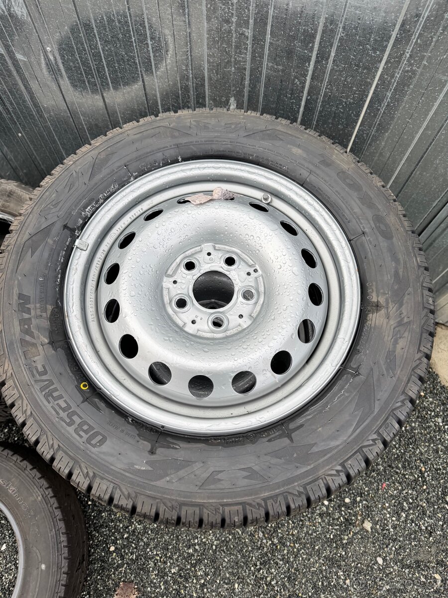 225/60 R16c - 2