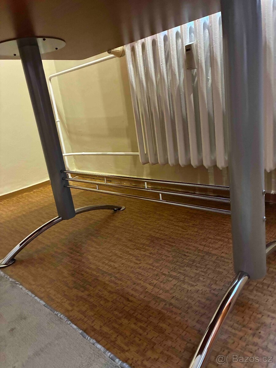 Kuchyňský stůl - 2