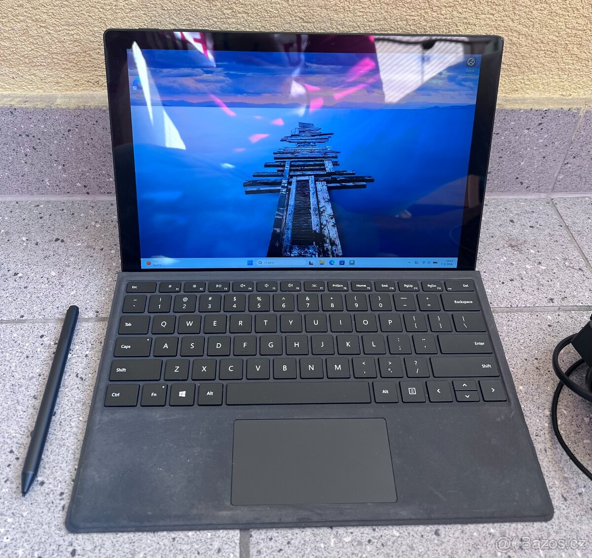 Microsoft Surface Pro 6 / i5-8350U / 8GB RAM / 256GB / 12" - 2