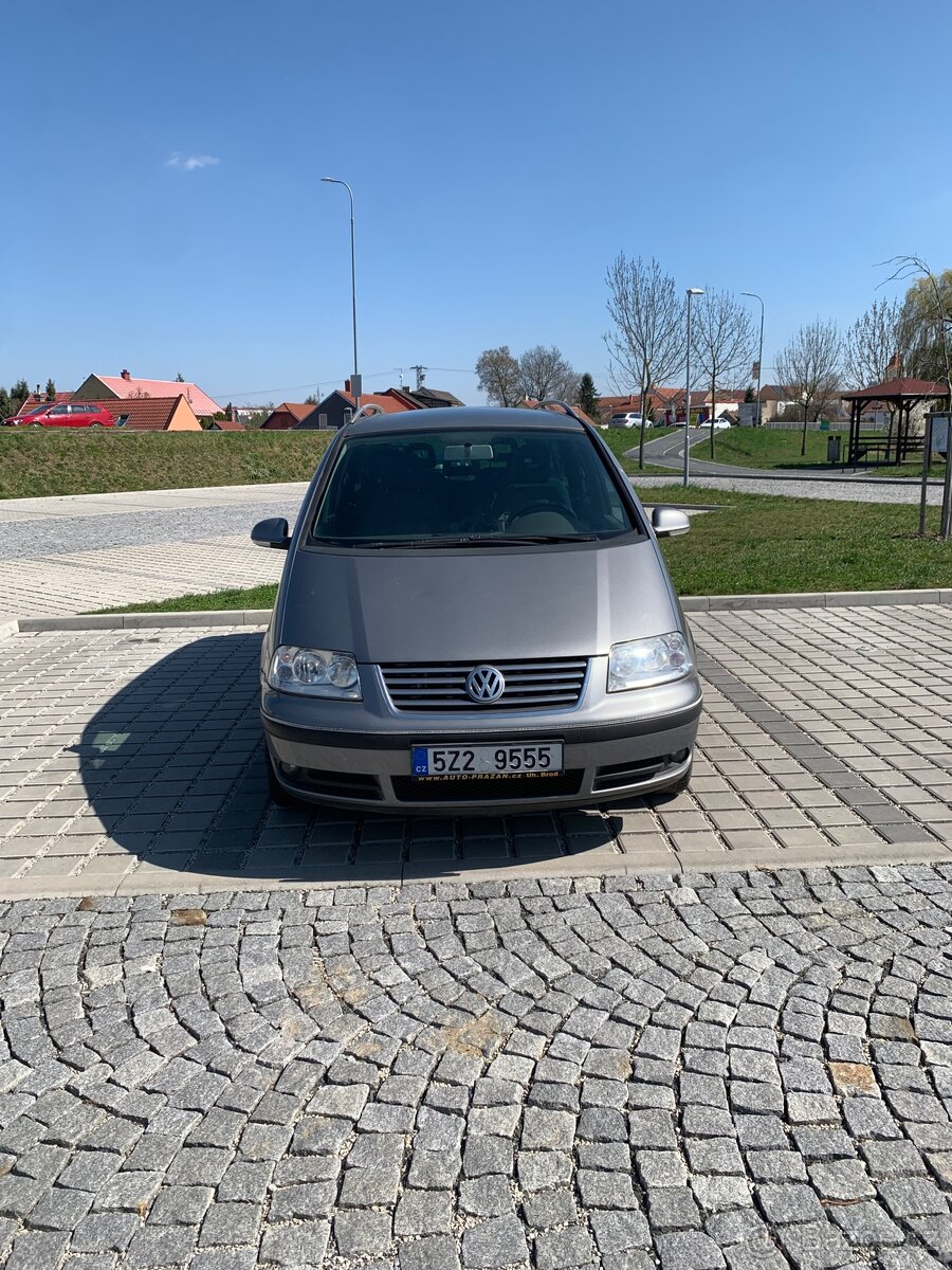 VW Sharan 2005 1.9TDI ASZ 96kw 7 místné - 2