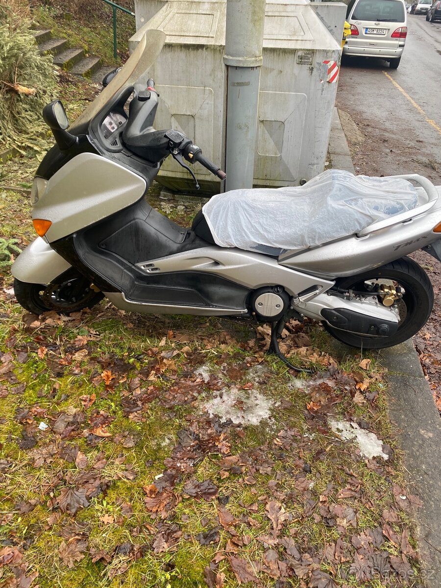 Yamaha t max. - 2