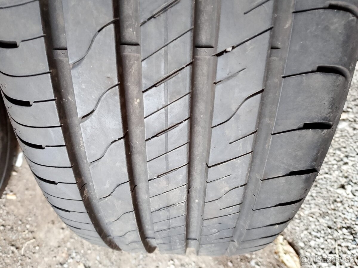 205/55/16 235/45/18 235/55/19 285/45/20 255/40/21 kusovka - 2