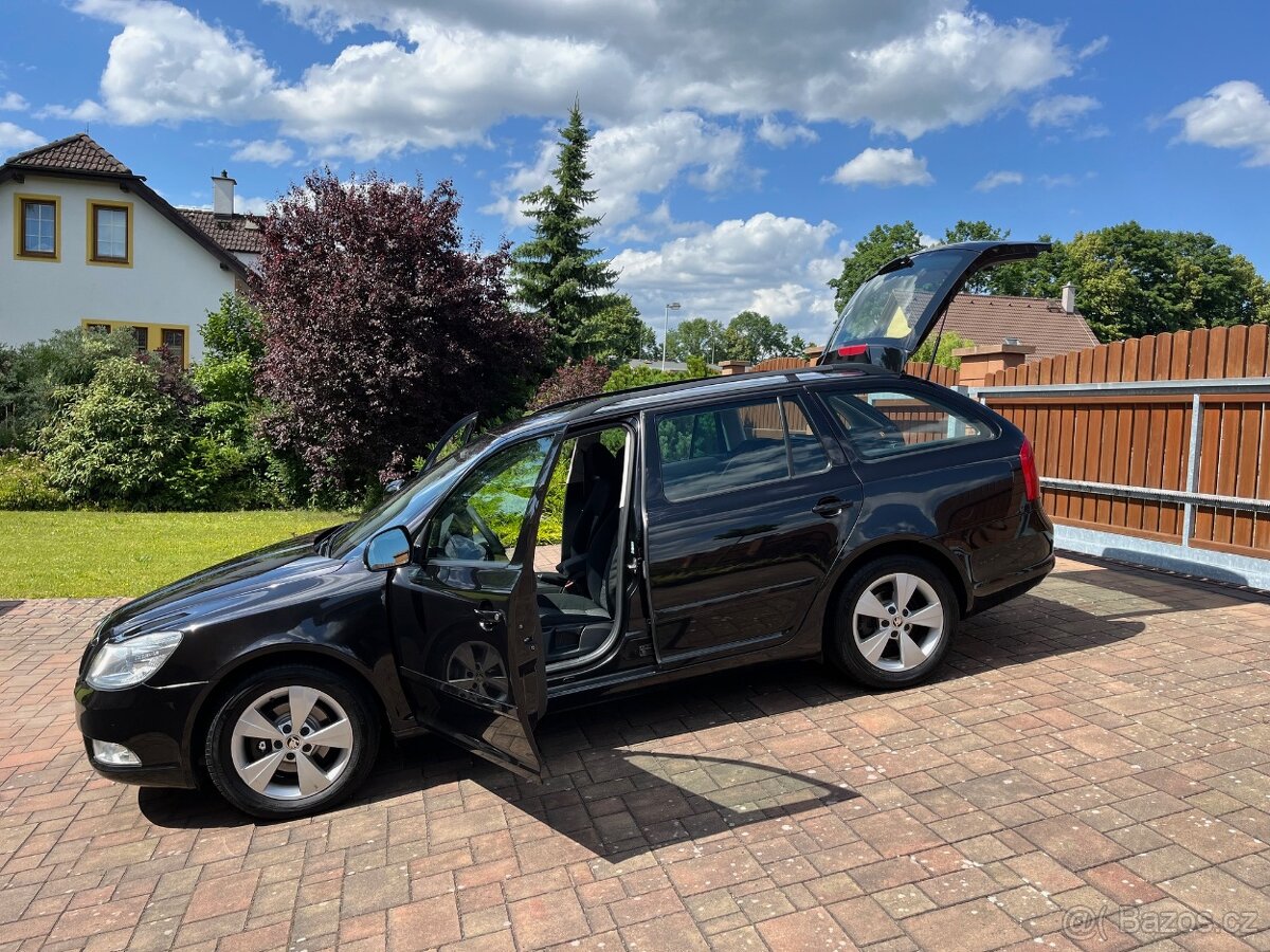 Škoda Octavia 1,9 Tdi 77 kw Servisní knížka - 2