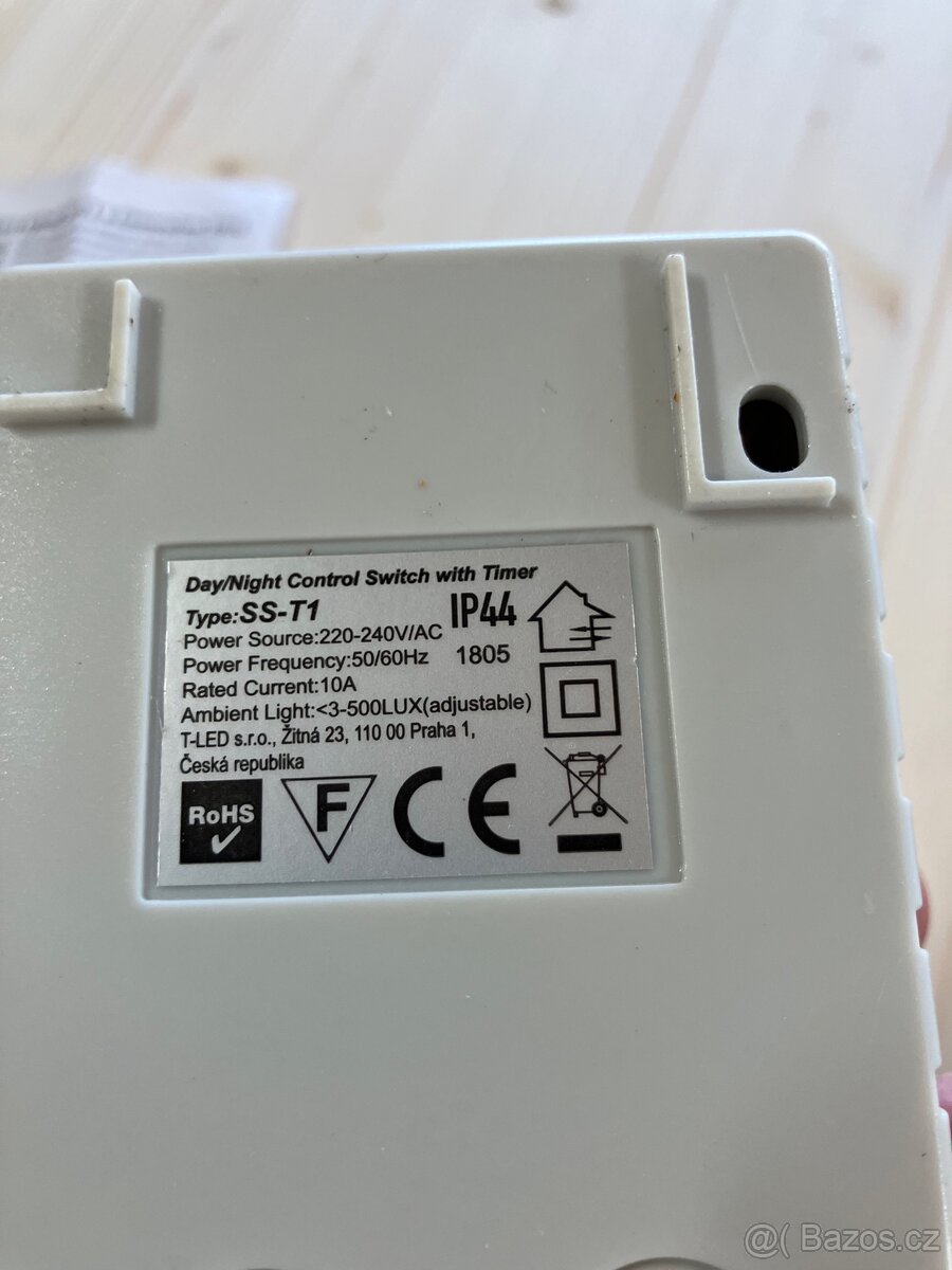 Soumrakový spínač SS-T1 s časovačem IP44 - 2